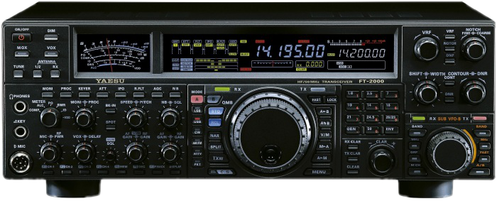 Yaesu FT 2000